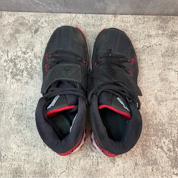 Nike Kyrie 6 Basketball Shoes Womens sz 6.5 - white/black/red - Picture 6 of 7